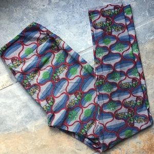 🎄NWOT Christmas Leggings🎅🏻